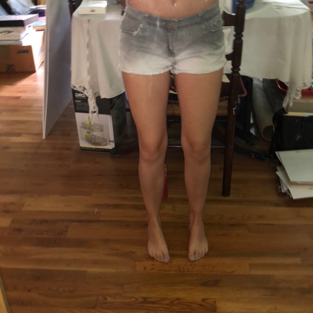 cute jean shorts! worn once!
